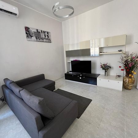 Port House Apartman Civitavecchia Kültér fotó
