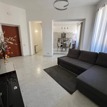Port House Apartman Civitavecchia Kültér fotó