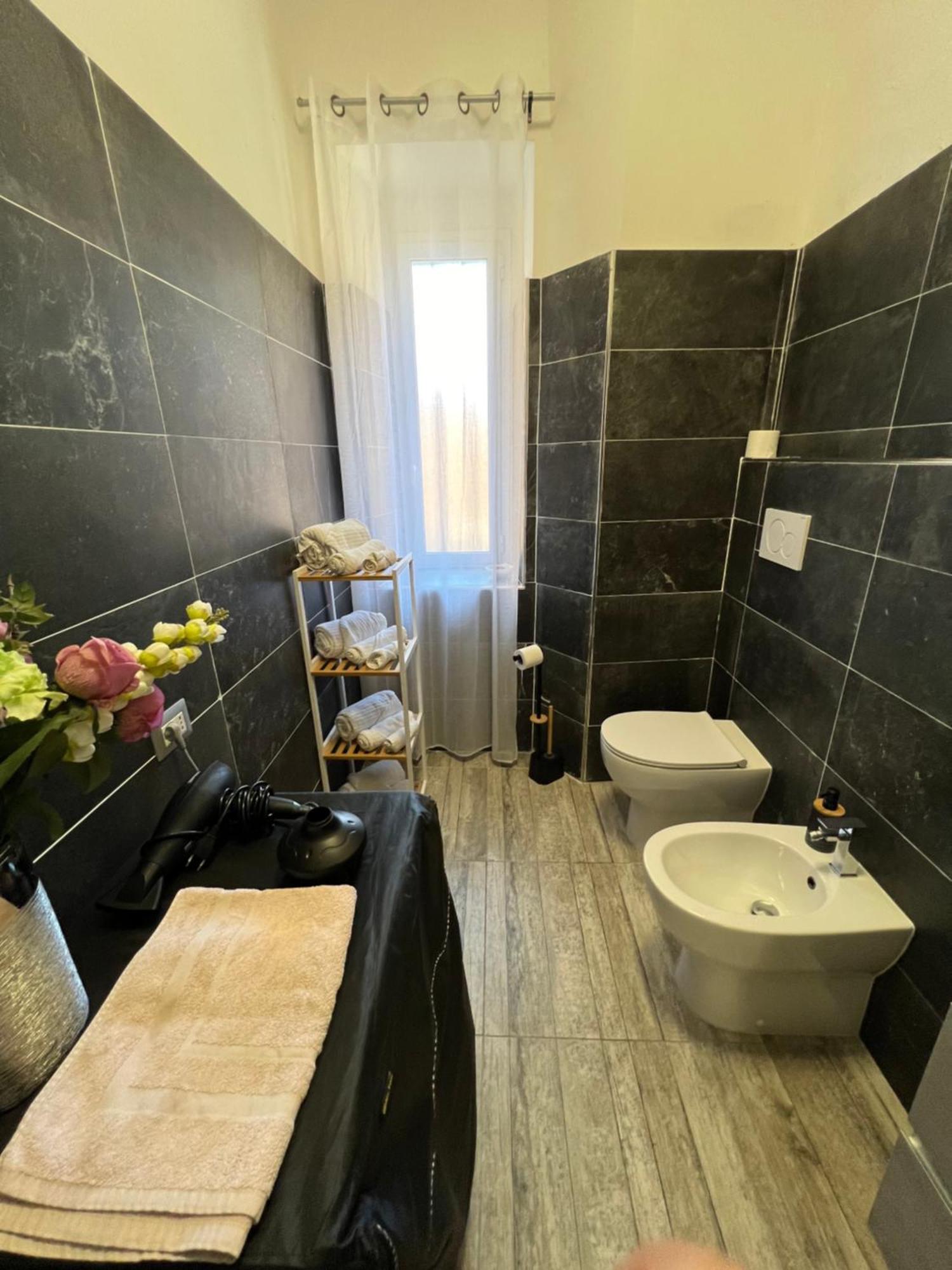 Port House Apartman Civitavecchia Kültér fotó